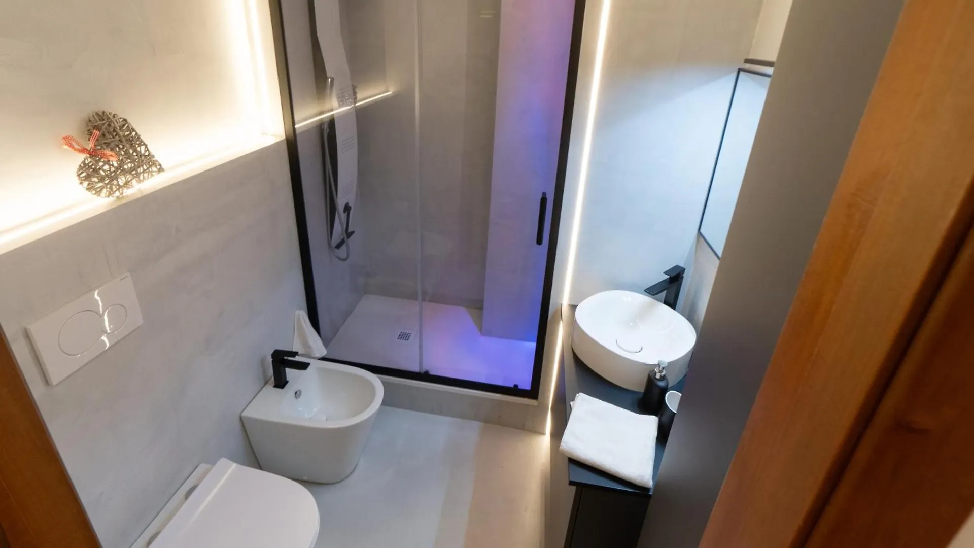 Top Floor Aparthotel Bentivoglio Catania Apartment